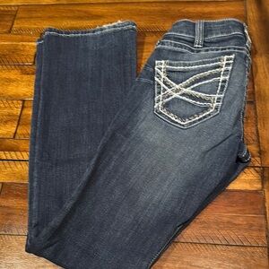 Ariat women’s jeans. Size 27R. In good condition.